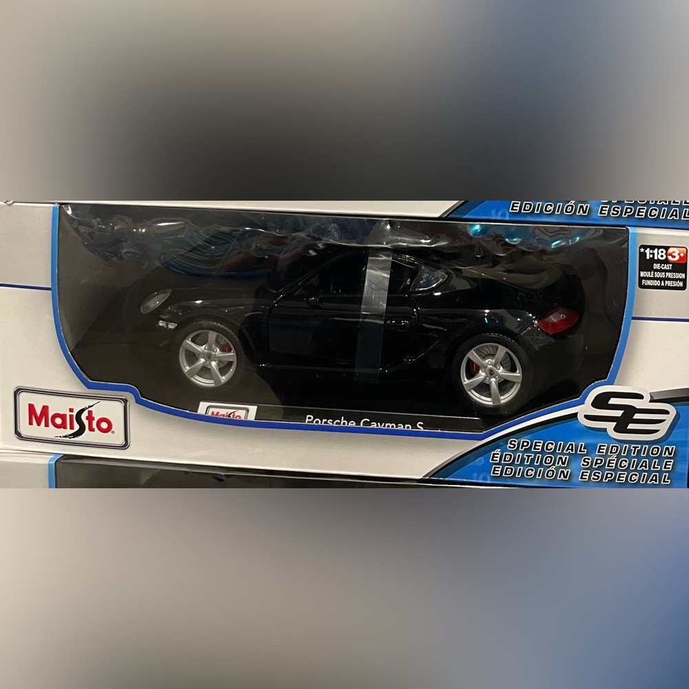 Maisto Black Porsche Cayman S Die-Cast Model Car